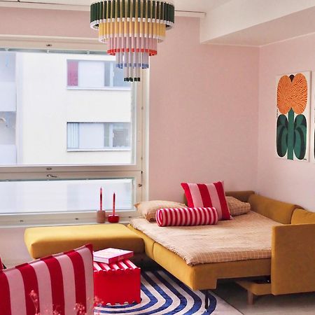 Candy-Colored Two-Room Condo With Sweet Views Helsínquia Exterior foto