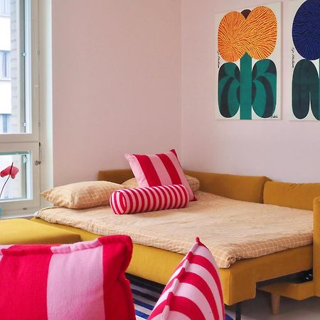 Candy-Colored Two-Room Condo With Sweet Views Helsínquia Exterior foto