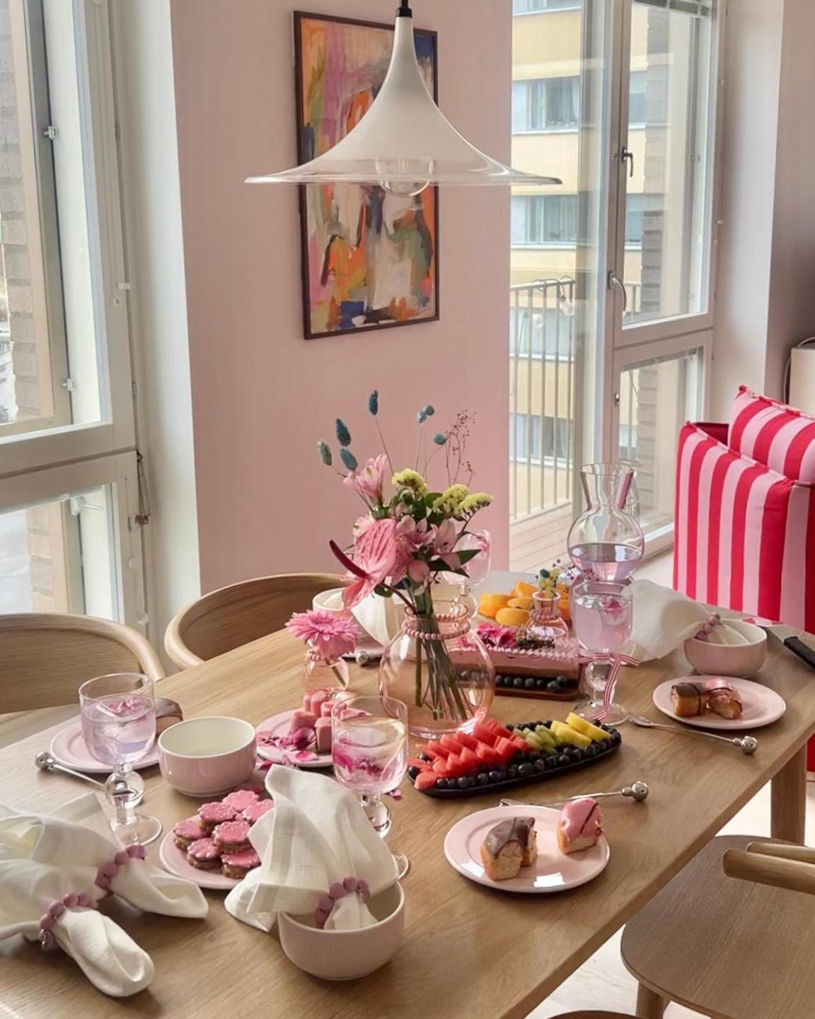 Candy-Colored Two-Room Condo With Sweet Views Helsínquia Exterior foto